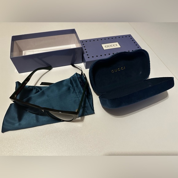 Gucci GG Black Green Red Men’s Sunglasses Brand New Shades - Picture 1 of 7